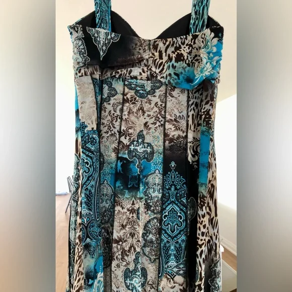 Beautiful Frank Lyman Size 10 - Picture 4 of 5